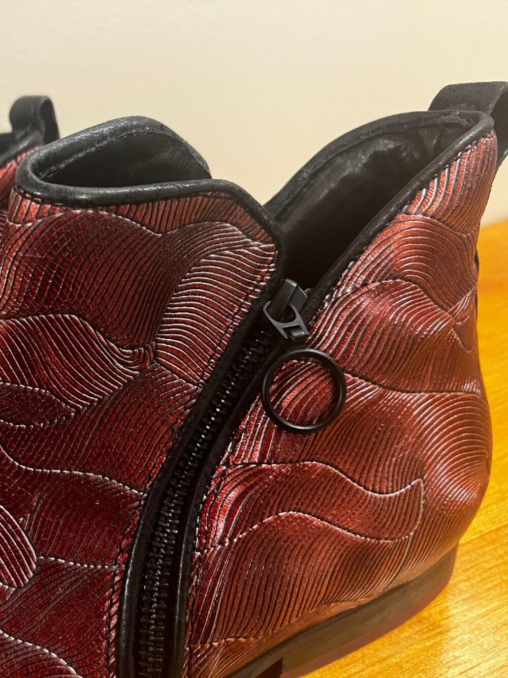Fluevog, Tokyo "Smith": Red, M8/W10 - Picture 5 of 15
